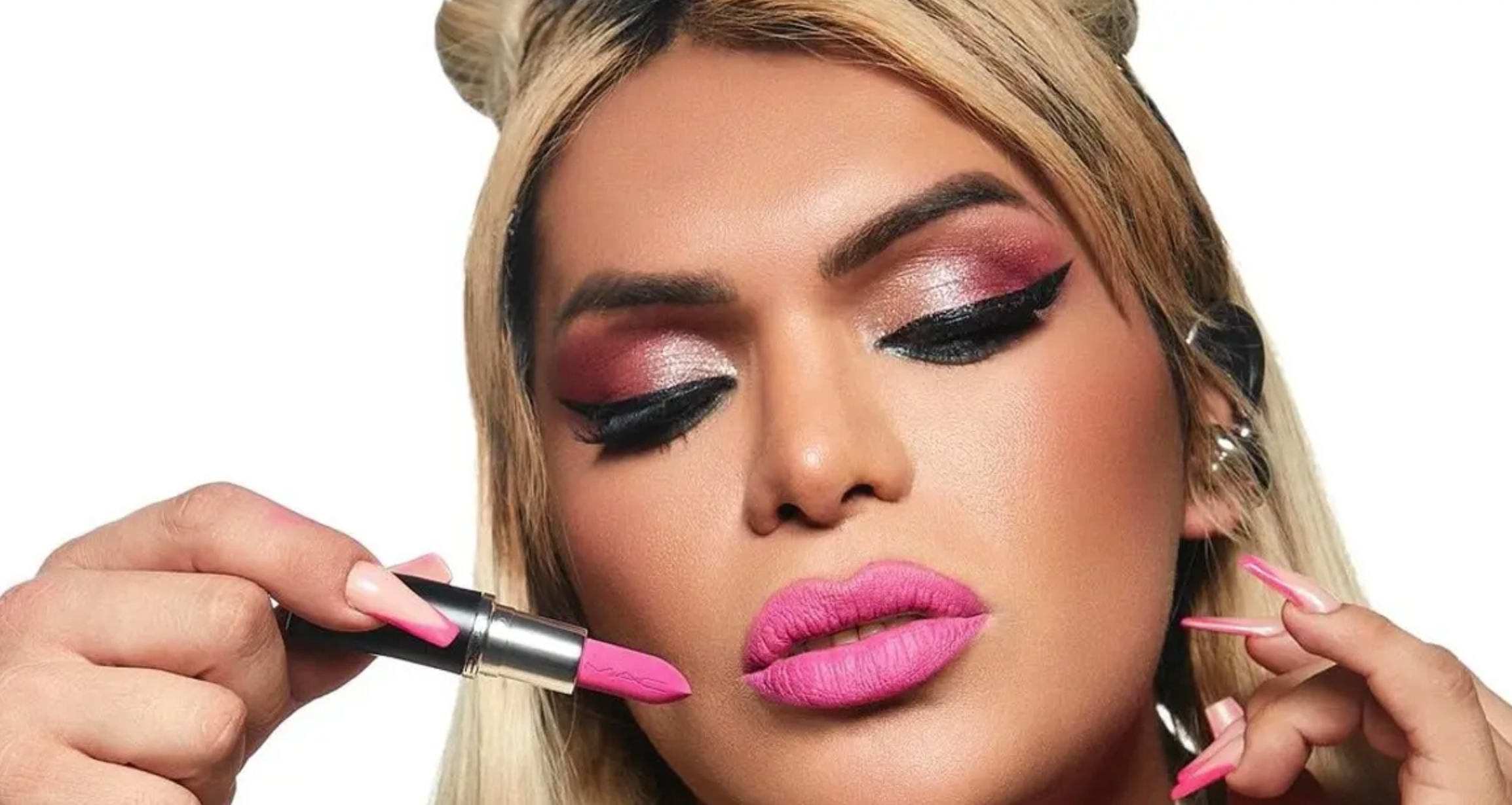 Wendy Guevara es la nueva cara de MAC Cosmetics